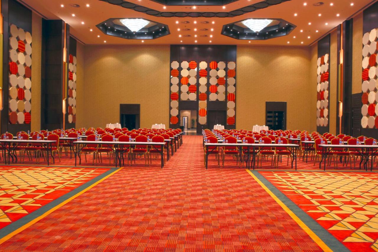 The Green Park Gaziantep Hotel Bagian luar foto The International Conference Centre