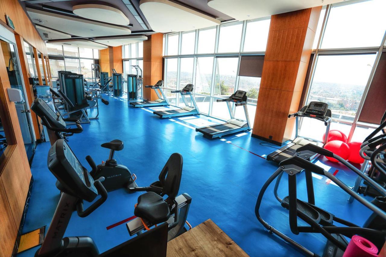 The Green Park Gaziantep Bagian luar foto The gym at the 36th floor