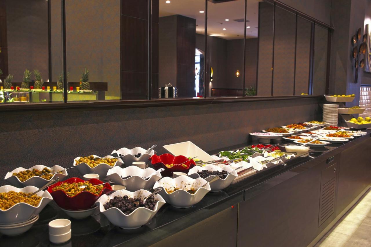 The Green Park Gaziantep Bagian luar foto A salad bar